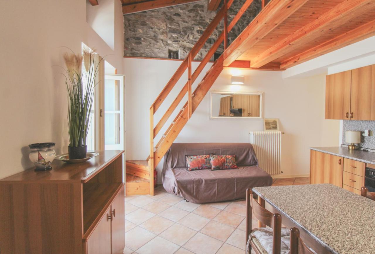 דירות דומאסו La Casa Del Porto מראה חיצוני תמונה