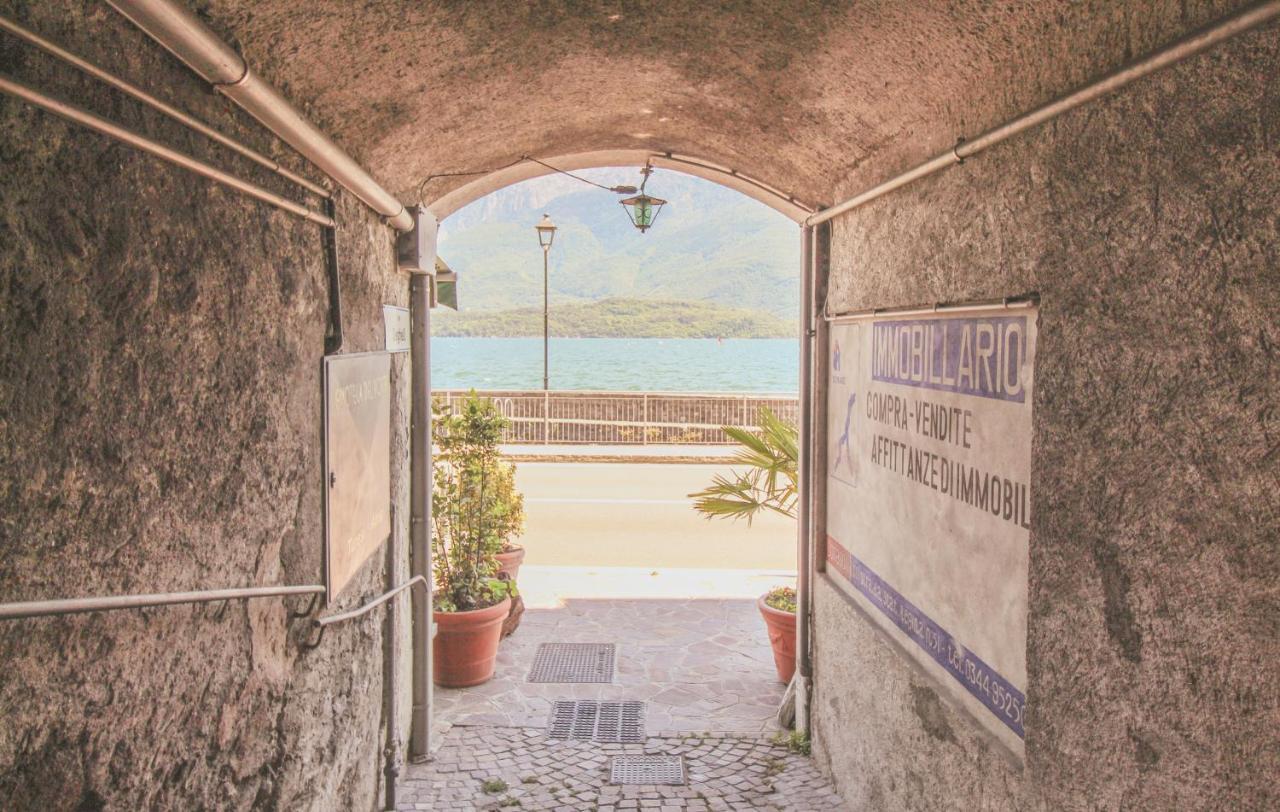 דירות דומאסו La Casa Del Porto מראה חיצוני תמונה